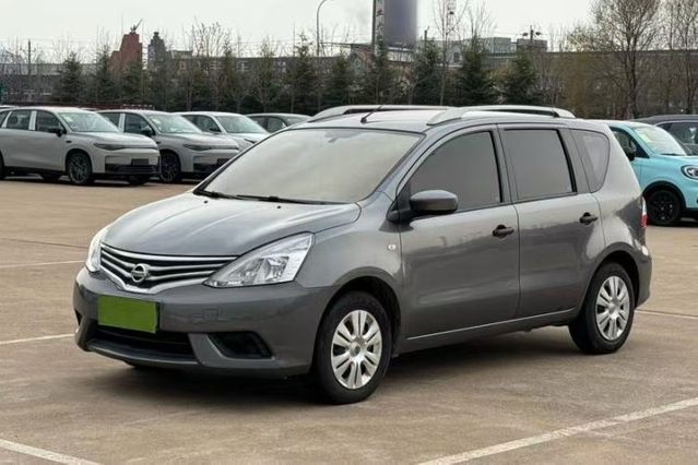 2015 Livina 1.6XE CVT Comfort Edition