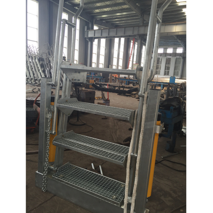 Side-Mounted 4-Step Ladder